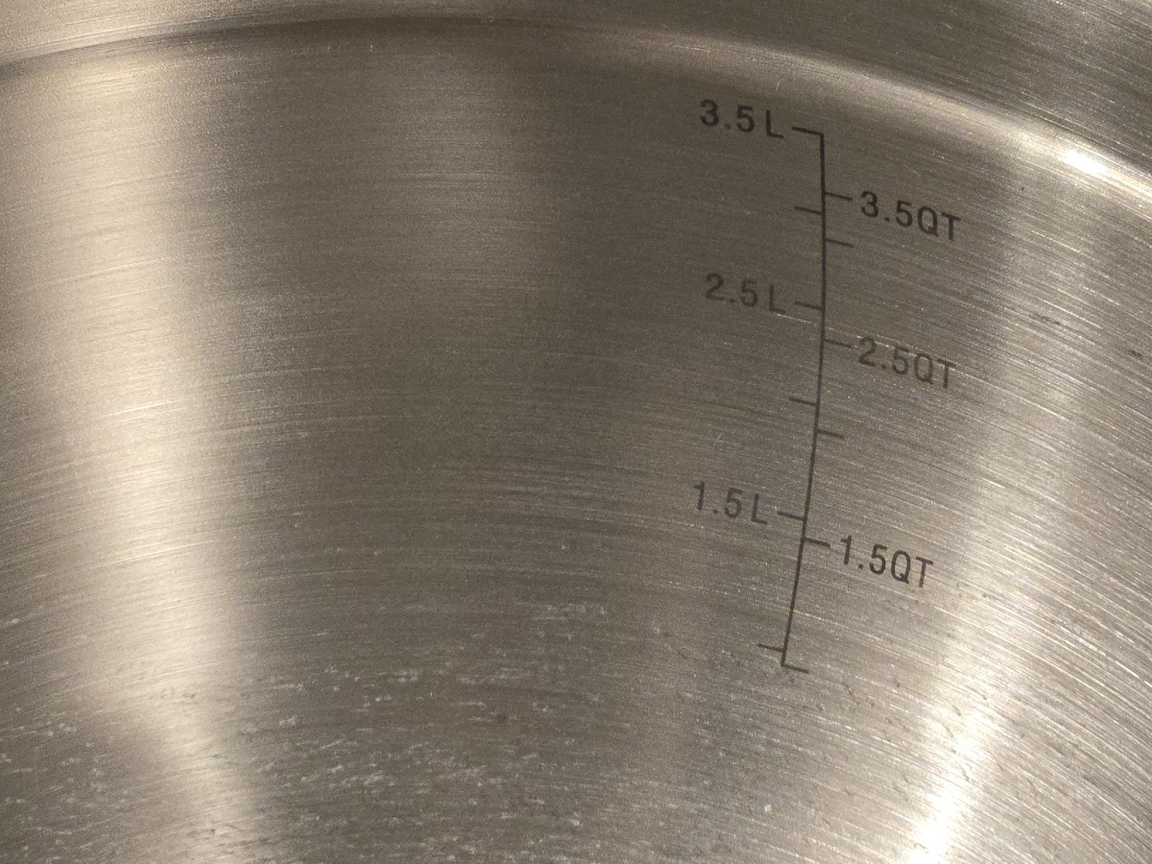 Ciotole: Edelstahl-Schüssel mit Deckel, Durchmesser 24 cm. – Usato da Biel/Bienne venduto da New_zs9k 2