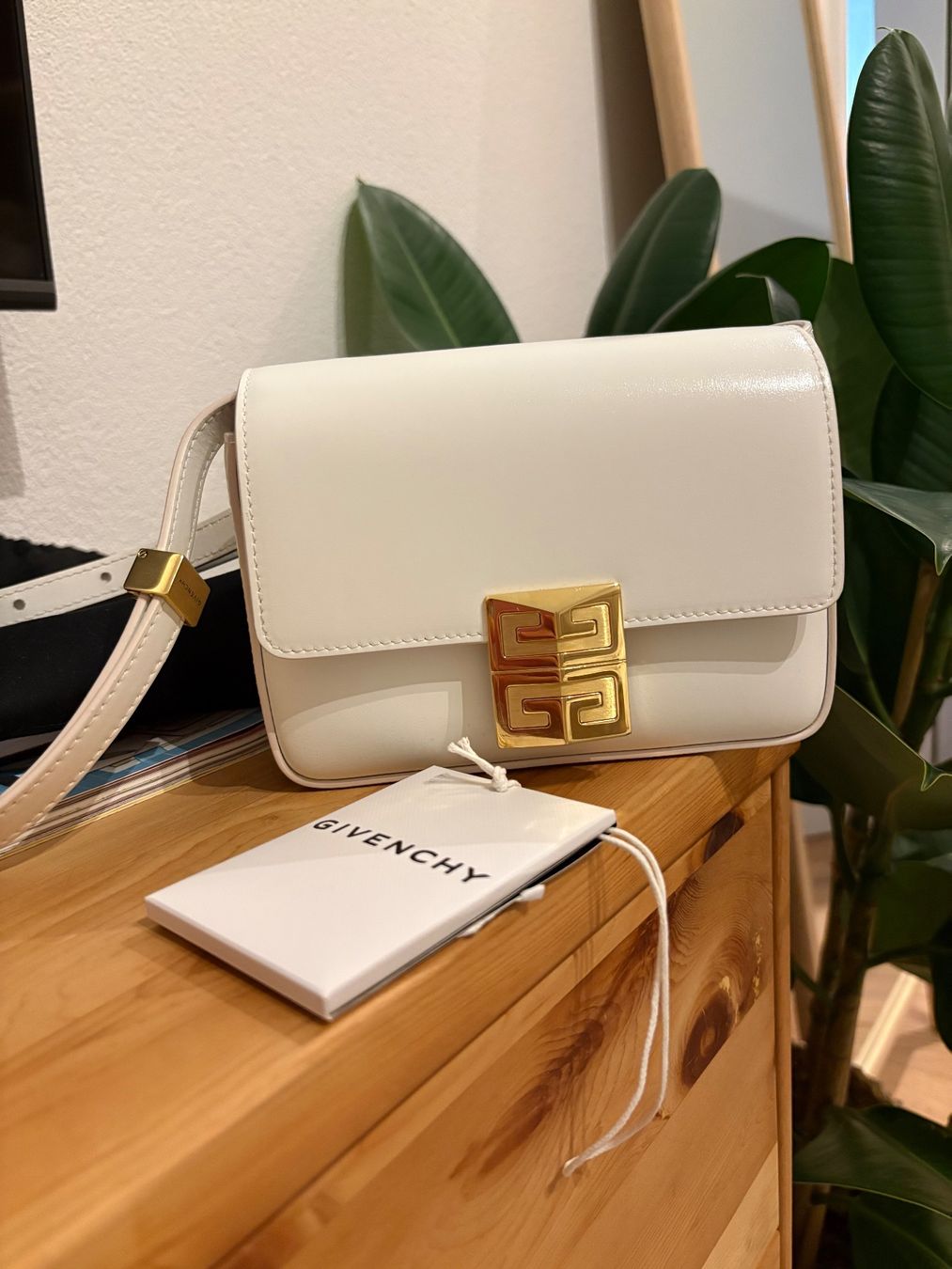 Givenchy Borse da donna: Givenchy 4G Box Bag - White Leather – Usato da Dübendorf venduto da Tony321