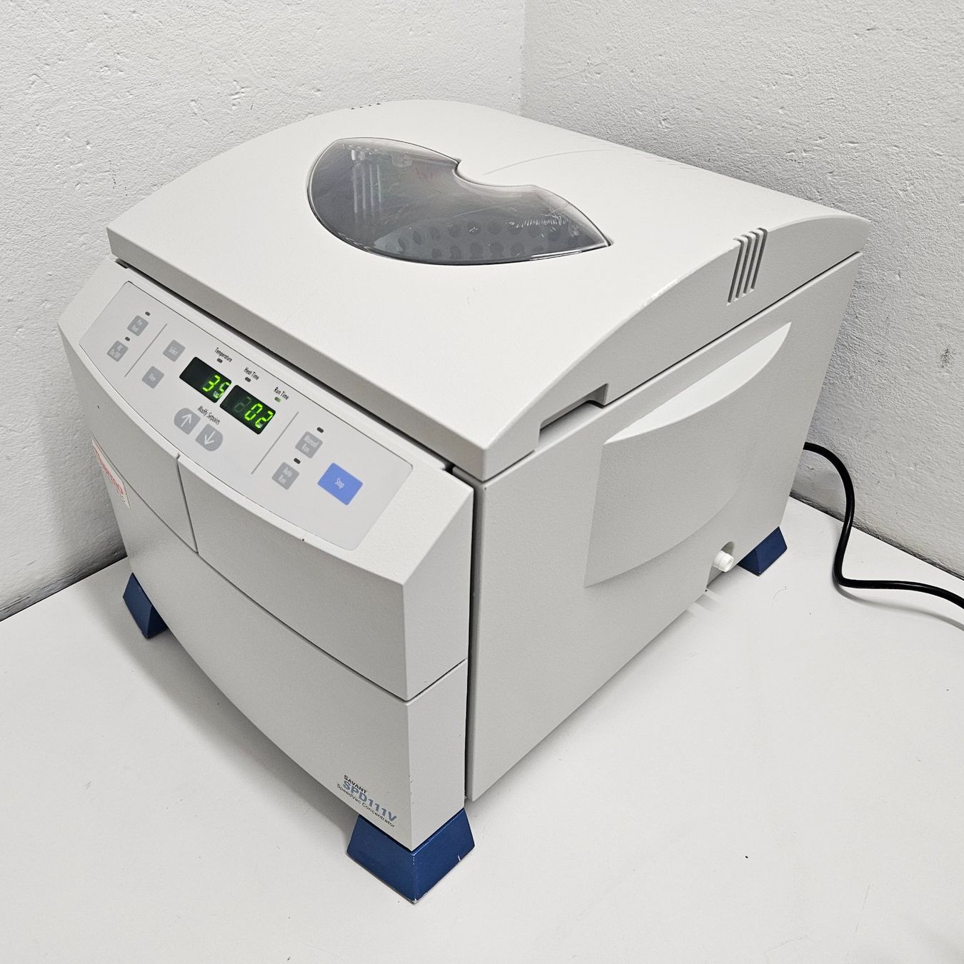 Misurare: Speedvac SPD111V von ThermoFisher – Usato da Niederdorf venduto da LeptonAG_Labor