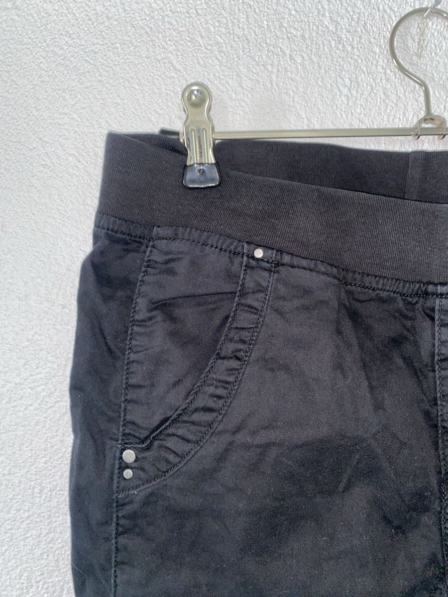 H&M Pantaloni: 3/4 Hose schwarz Gr. 152 – Usato da Wangen an der Aare venduto da Chrisimi 1