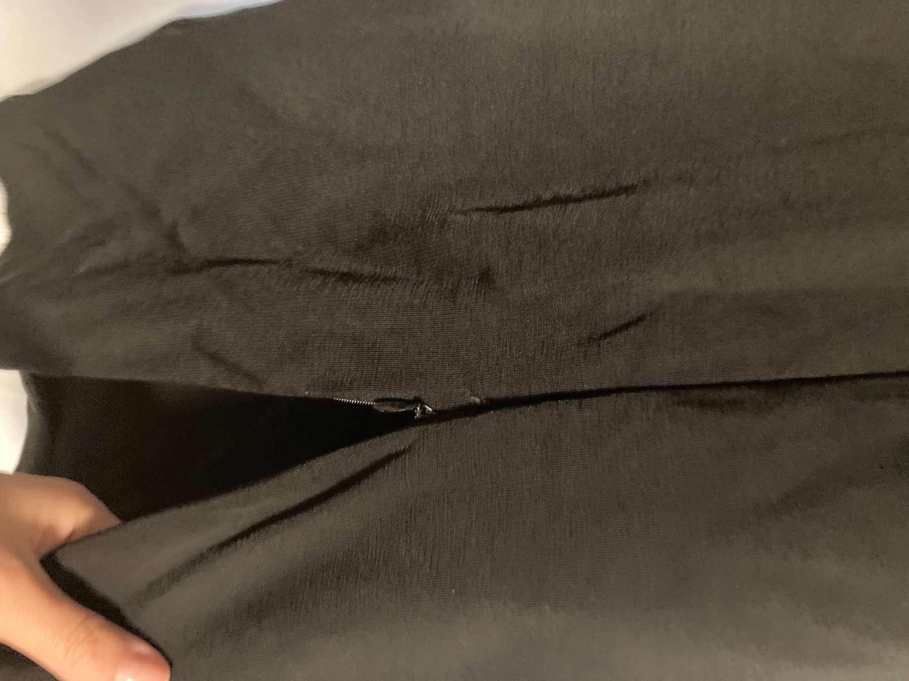 H&M Kleider: Enges schwarzes Kleid von H&M – Gebraucht aus Uster von Kalici1 4