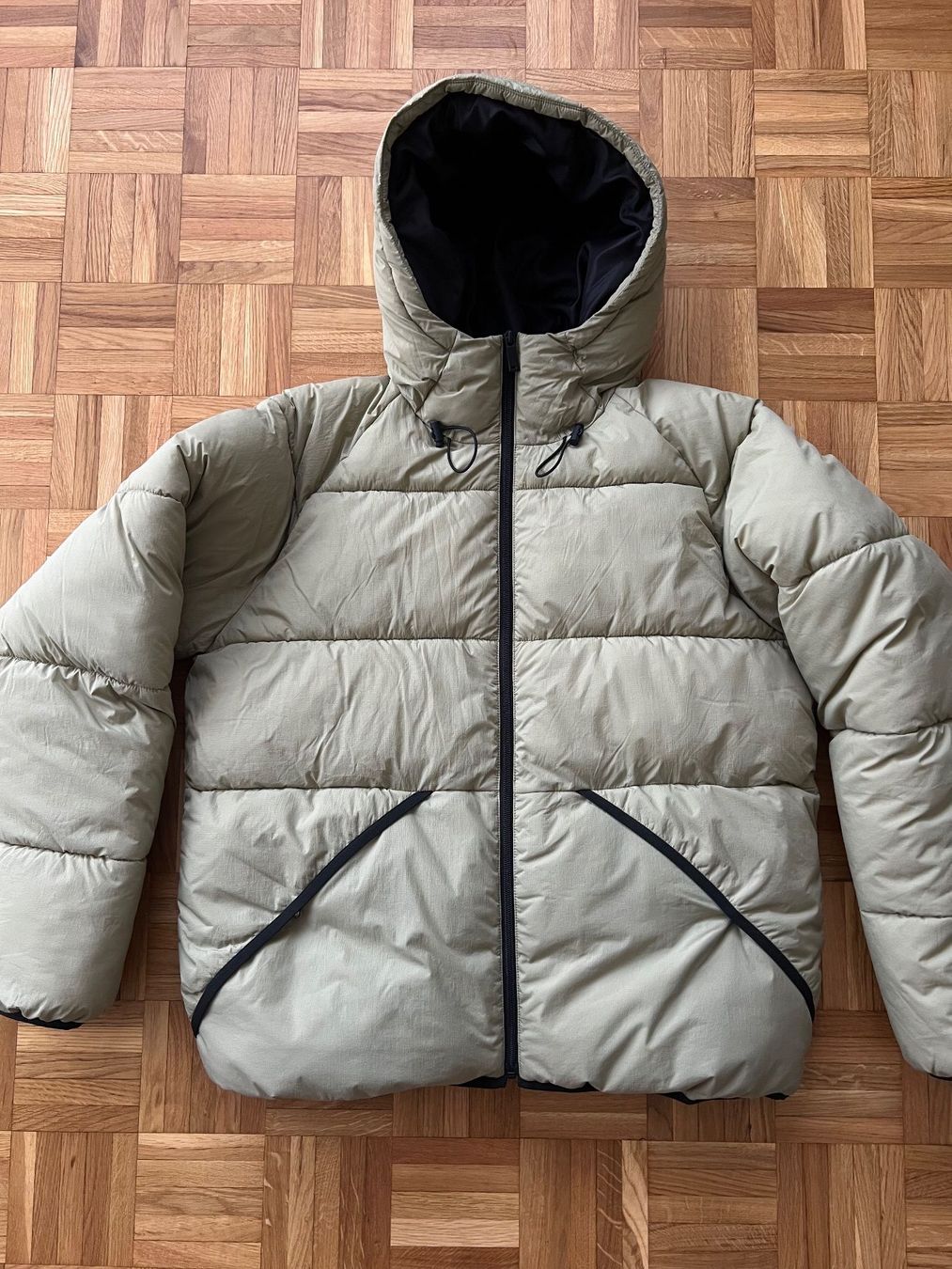 Giacche: Warm Winter Puffer Jacket, Unisex - Size L – Usato da Balerna venduto da gua_65n2