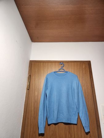 Pull Benetton laine vierge bleu taille M 