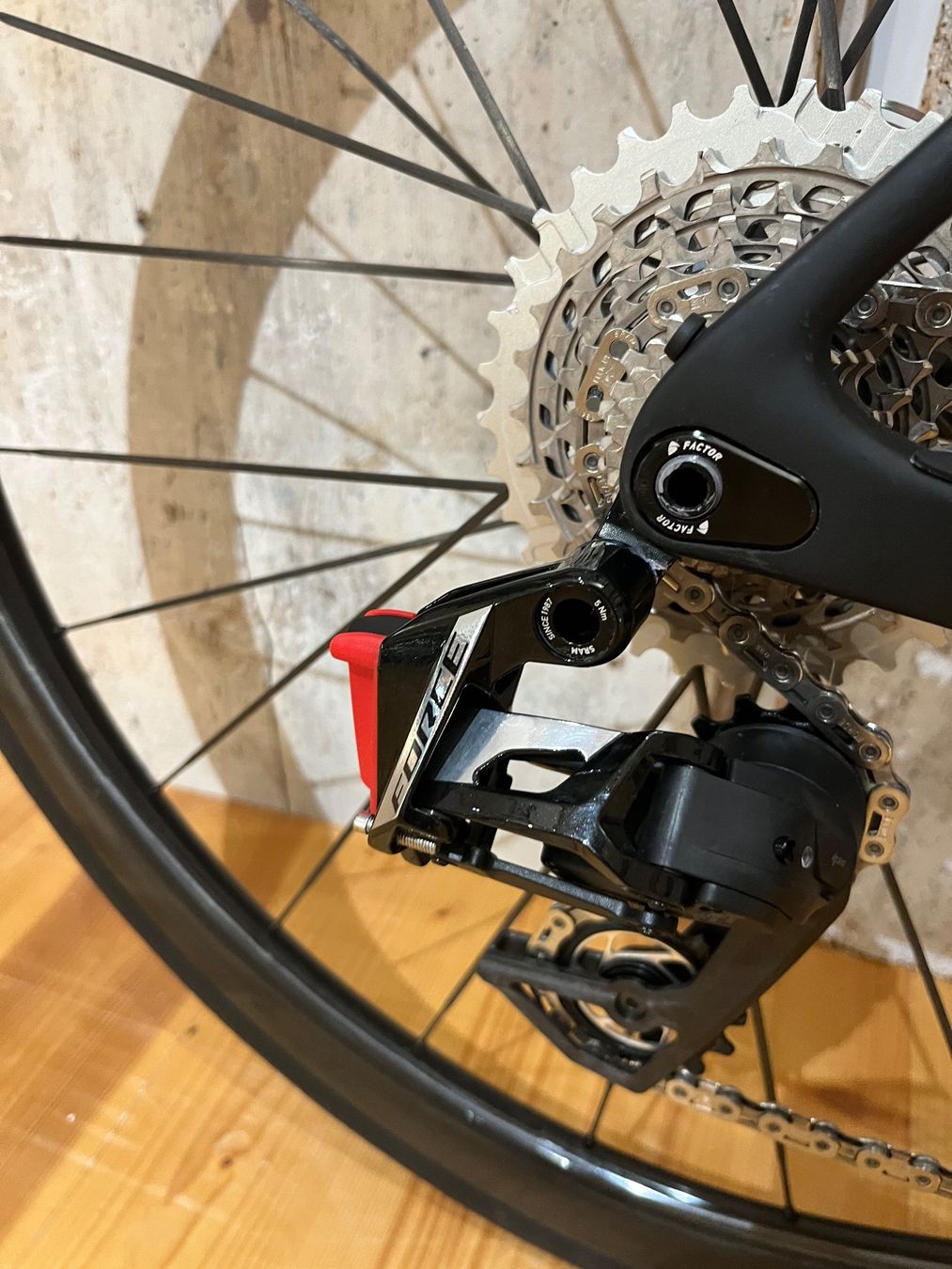 Factor Bikes Biciclette: Factor O2 Vam Costumeized Grösse 56 – Usato da Stallikon venduto da ursmuepa 2
