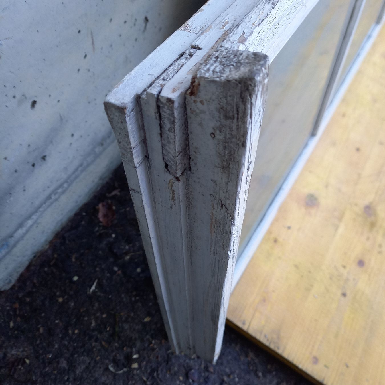 Finestre: Altes gebrauchtes Holzfenster – Usato da Galgenen venduto da Allerlei8854 5