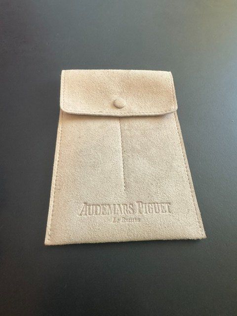 Scatole porta orologi: Audemars Piguet Etui / Schmucktasche – Usato da Zollikofen venduto da OberliAG