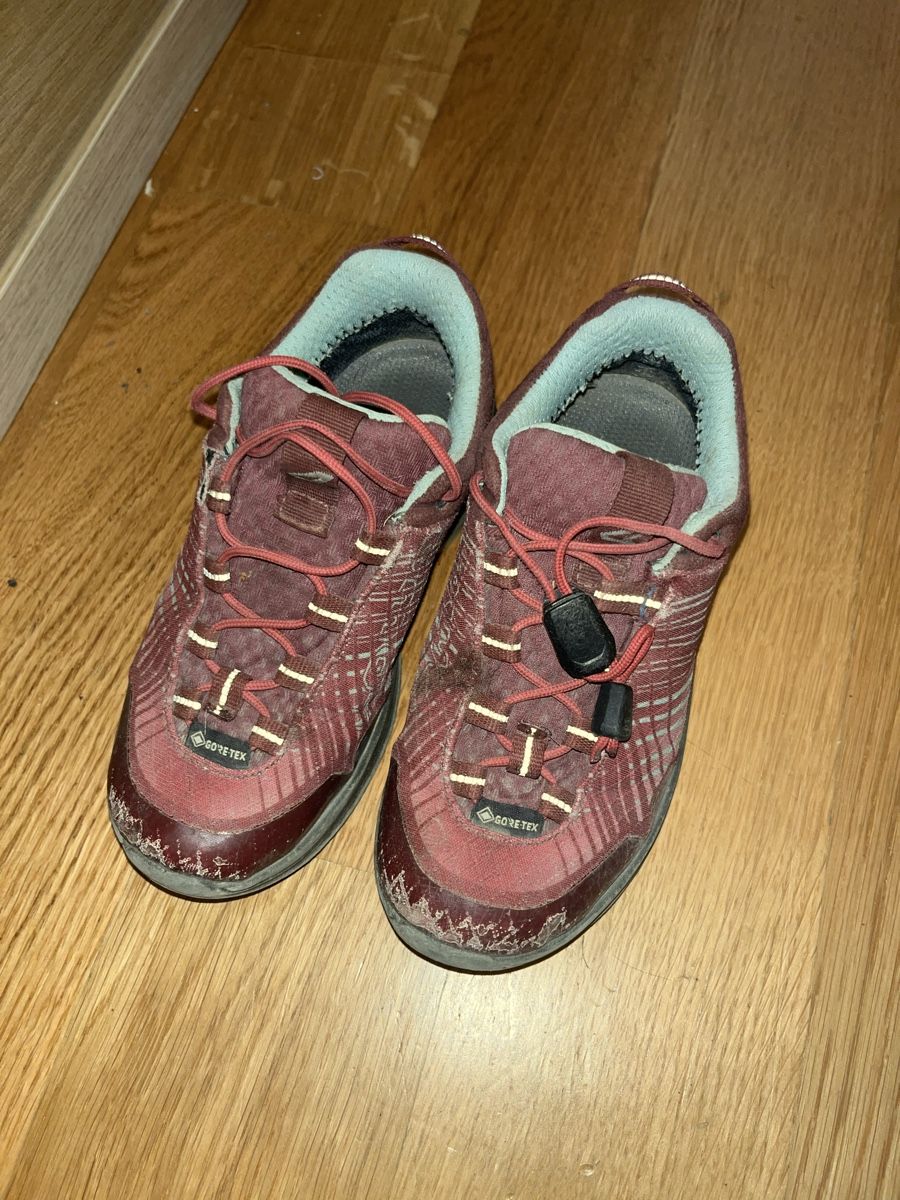 Lowa Chaussures garçon: Lowa Grösse 29 – D'occasion à Wetzikon ZH par tru_6z58