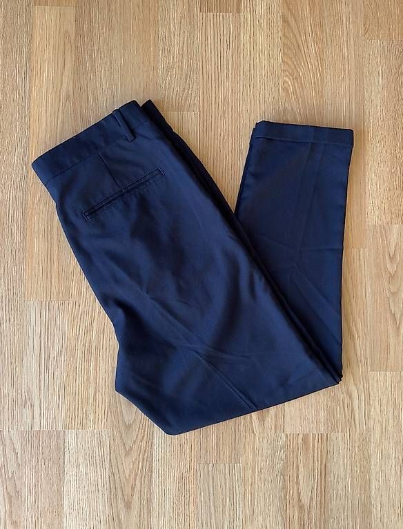 Pantaloni: Anzugshose, dunkelblau – Nuovo (secondo la descrizione) da Tägerwilen venduto da fennekfilke
