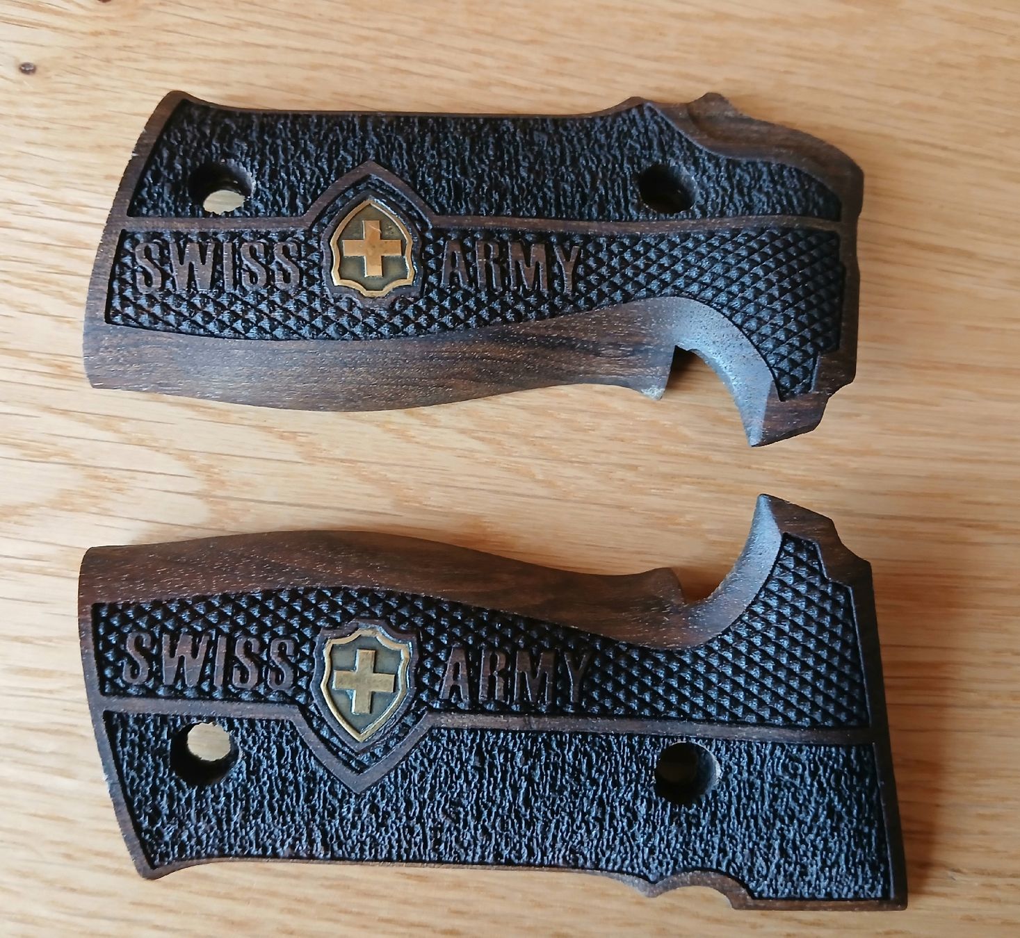 Sig Sauer Tiro a segno: Plaquettes bois pour Sig P226 – Nuovo (secondo la descrizione) da Sciernes-d'Albeuve venduto da Dojo004 1