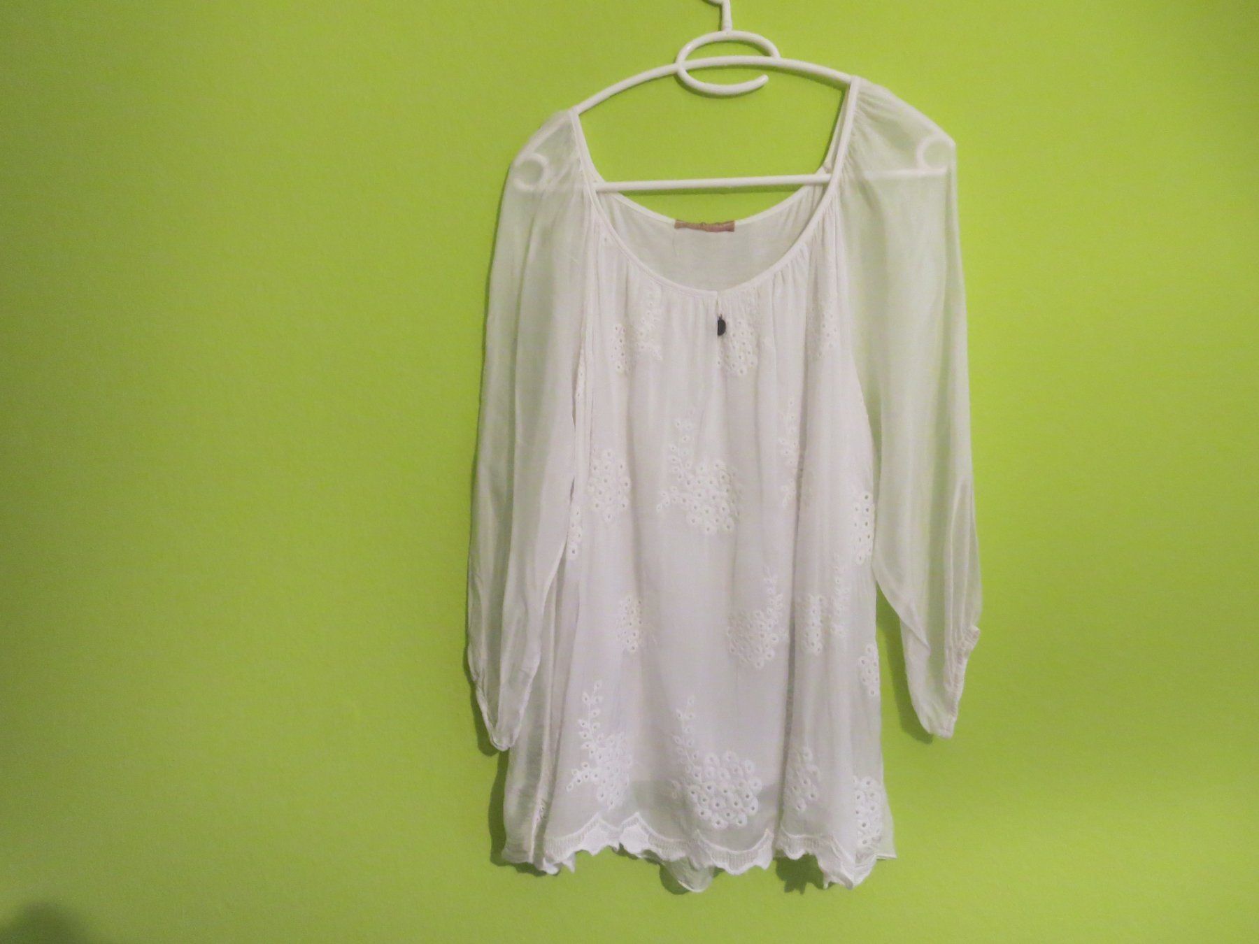 Blusen: Weisse Damen Sommer-Bluse /Gr. 42/44 – Gebraucht aus Wallisellen von Arvenstube