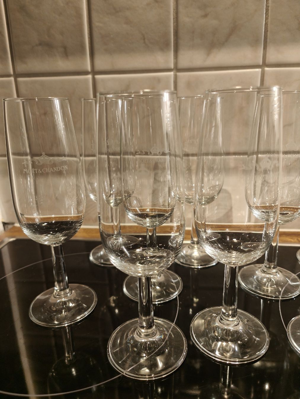 Gläser: 13 Champagner Gläser von Moët & Chandon – Gebraucht aus Einsiedeln von RaphaelSimeon 2