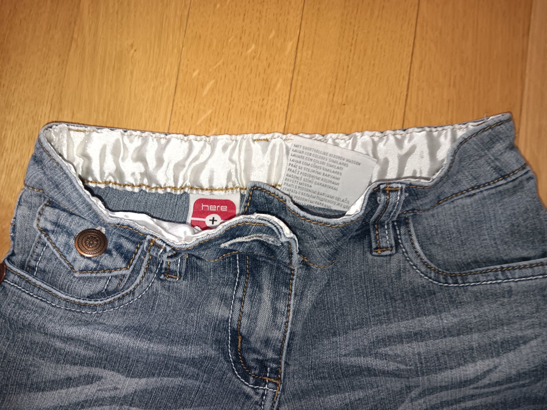 Hosen: Kurze jeanshose ,Gr.128 – Gebraucht aus Gelterkinden von ram_5vkp 2