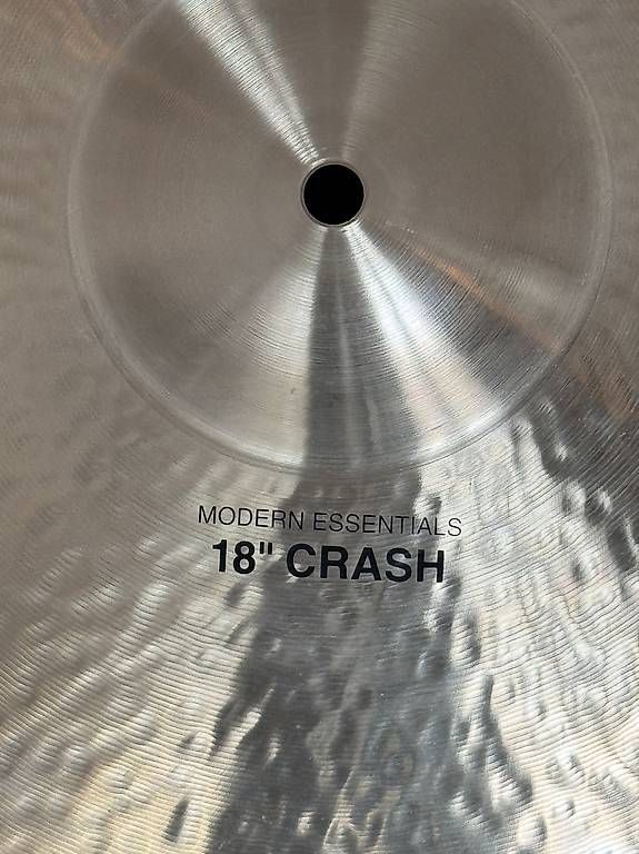 Paiste Strumenti musicali: Paiste 18" 602 Mod. Essentials Crash – Usato da Balgach venduto da Kraxlifant 1