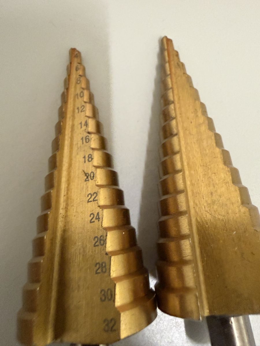 Tous les outils: Stufenbohrer set  – Neuf (Voir description) à Zürich par papaplatte 1