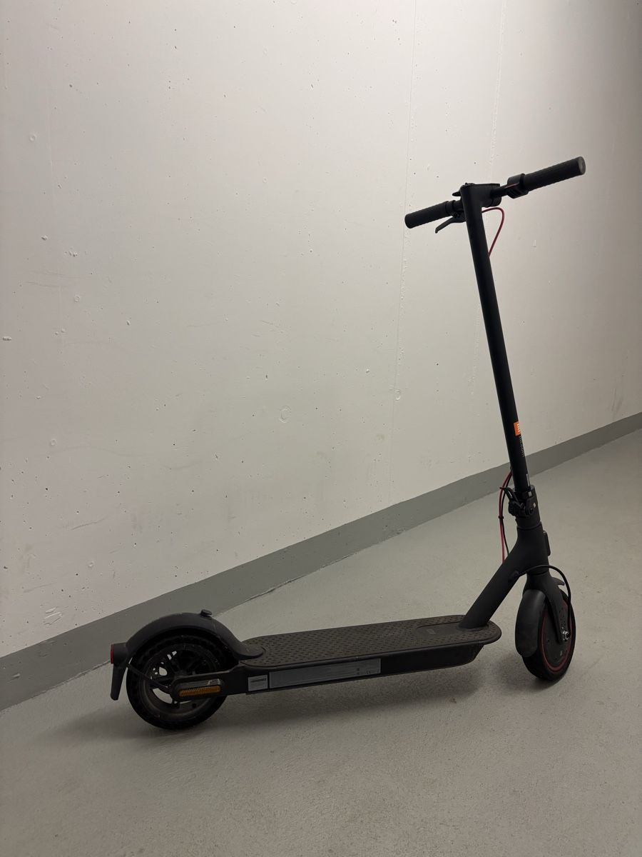 Scooters: Xiaomi Pro 2 Elektro Scooter – Gebraucht aus Waltenschwil von j_a_8bxc 2