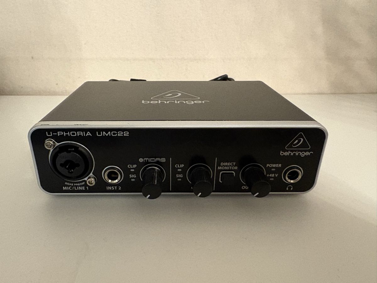 Behringer Equipement studio: Behringer U-Phoria UMC22 Audio Interface – D'occasion à Horgen par rrtt