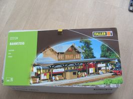 Faller / Bahnsteig