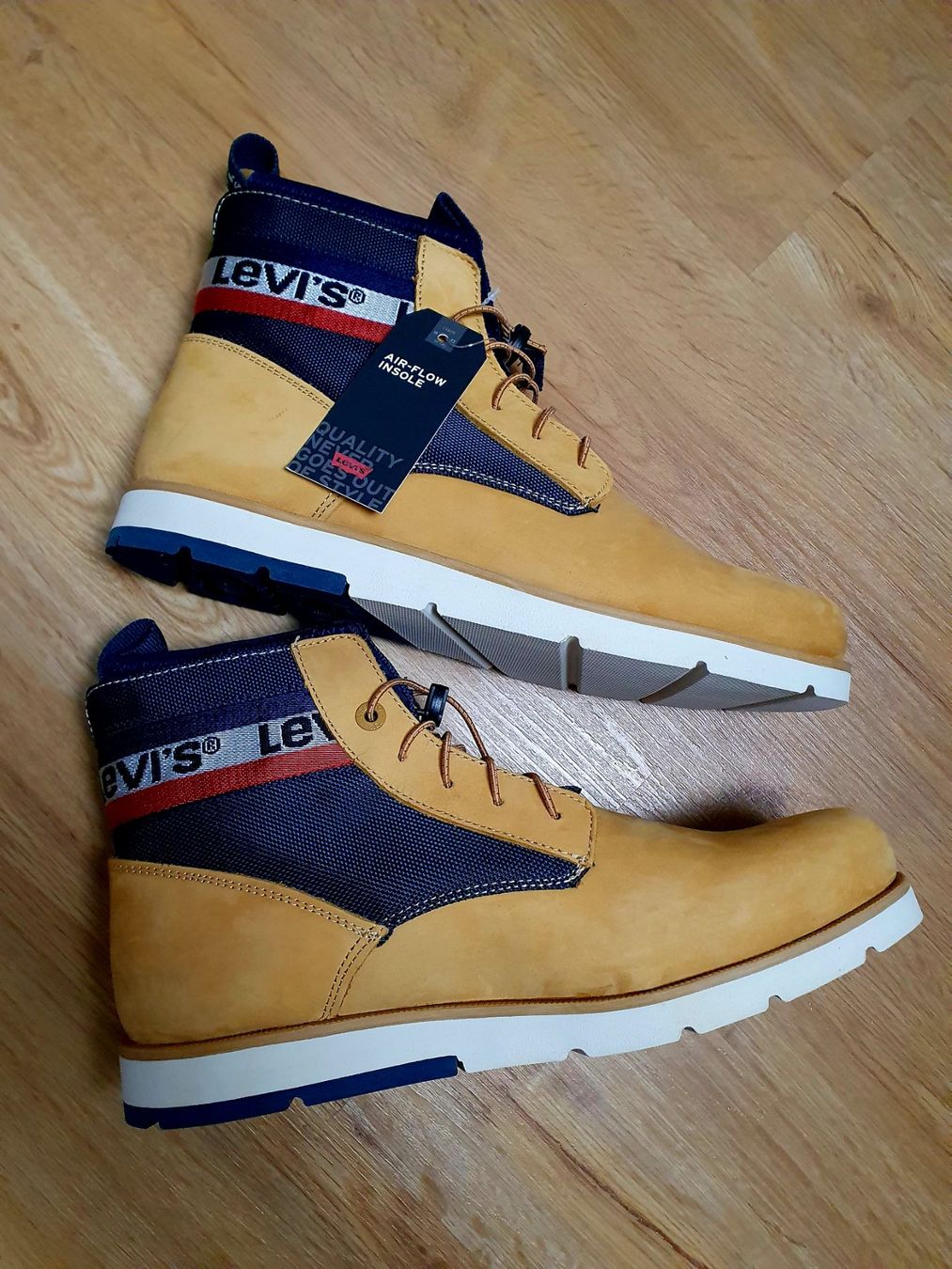 Levi's Herrenschuhe: LEVIS BOOTS SCHUHE GRÖSSE 44 NEU – Neu (gemäss Beschreibung) aus St. Gallen von CaliSunshine