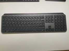 Logitech MX Keys