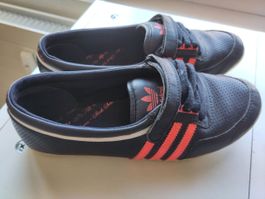 Adidas Schuhe Gr. 38 schwarz/rot - Klettverschluss