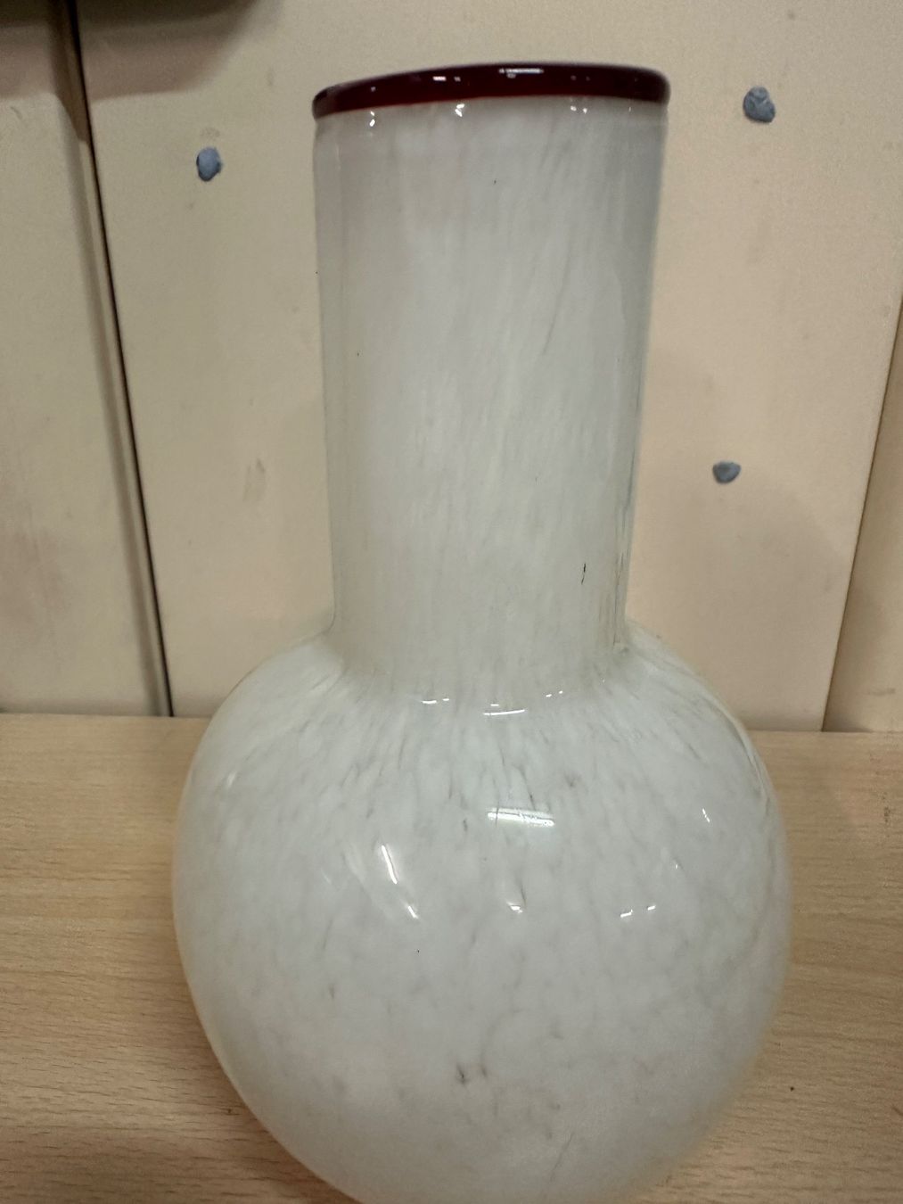 Murano Vasi & Recipienti: Vase en verre blanc et rouge, élégant – Usato da Lausanne venduto da artnouveau04 2