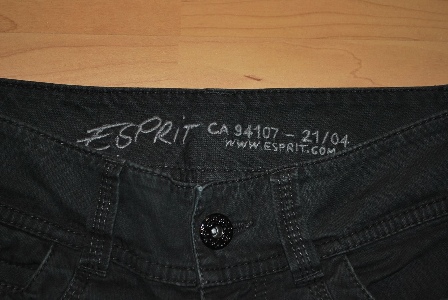 Esprit Jeans: ESPRIT Jeans REGULAR taille / Grosse 32 CH – Usato da Cossonay-ville venduto da Super-Price-Quality 2