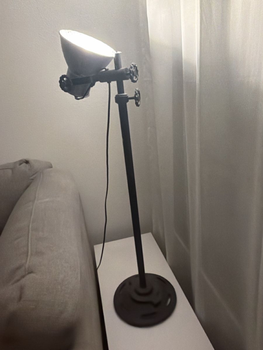 Lampen: Stehlampe – Gebraucht aus Bern von ntz_58f7 2