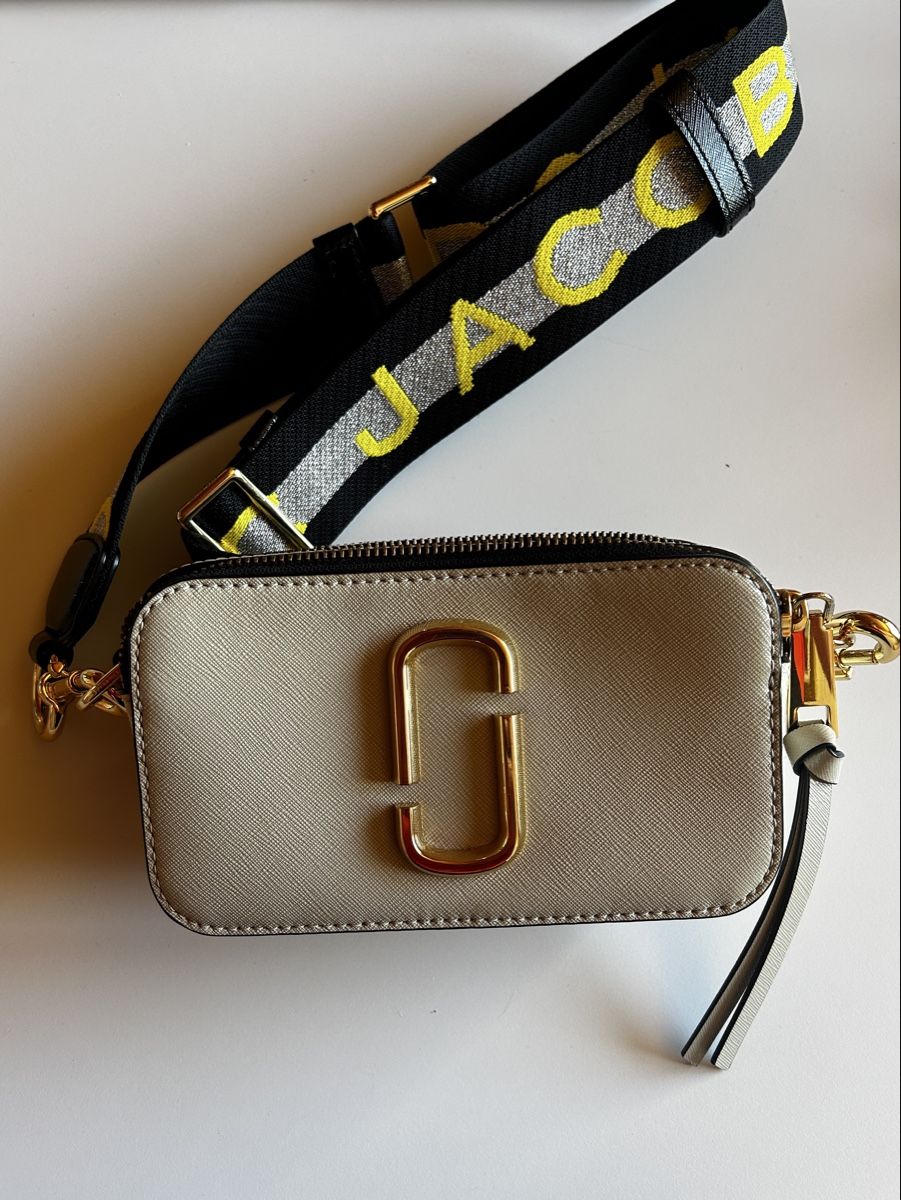 Borse da donna: MARC BY MARC JACOBS SMALL SNAPSHOT UMHÄNGETASCHE – Usato da Nidau venduto da SBern123