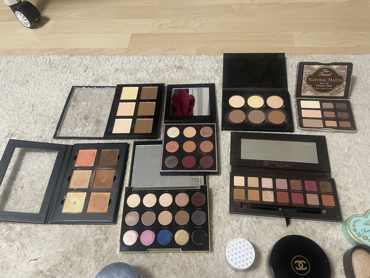 Make-up: Grosses Make-up Set - High End – Nuovo (secondo la descrizione) da Bern venduto da _m_angel8 1