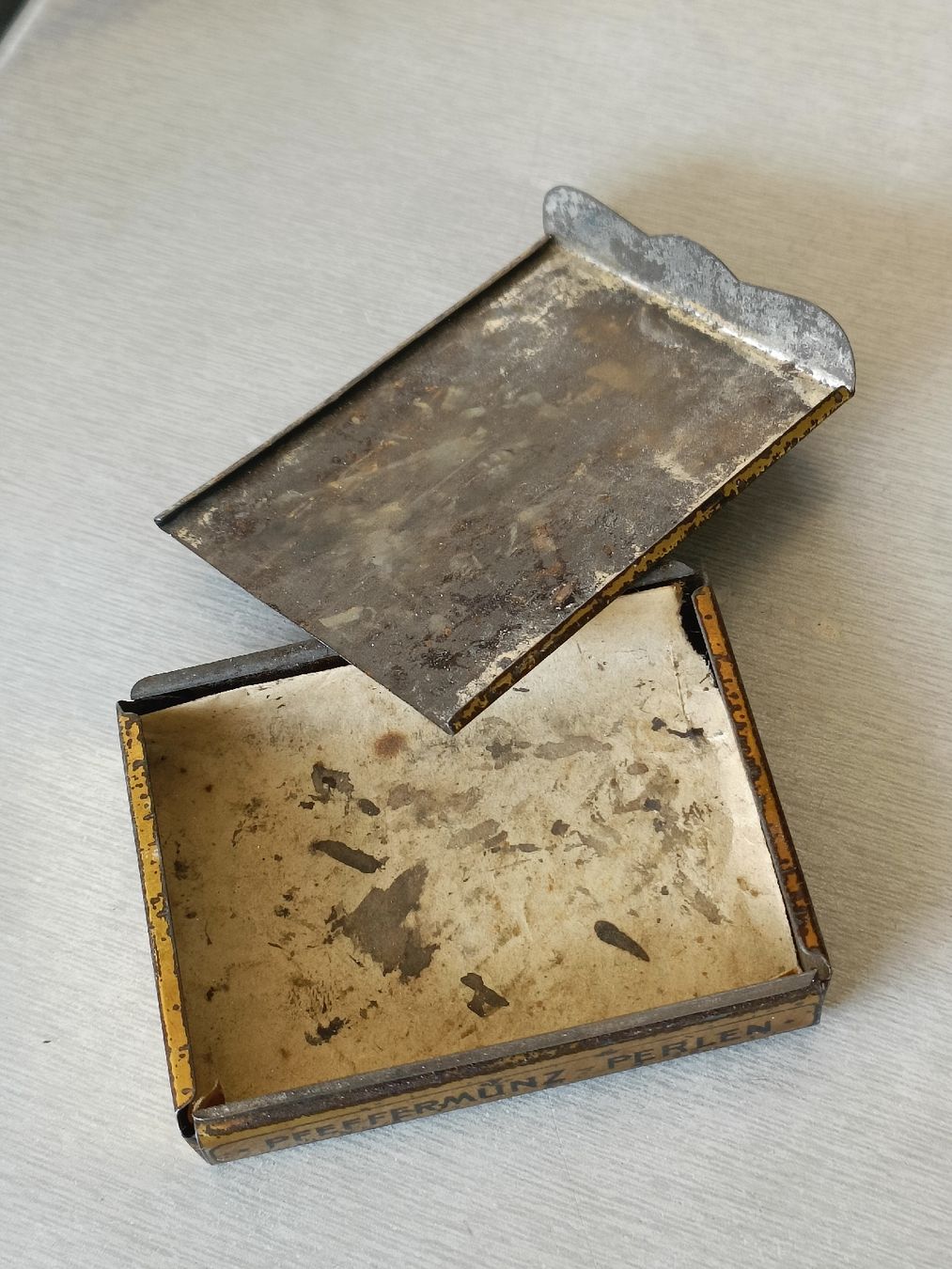 Schilder: Alte Dose / Pfeffermünz Perlen Rooschüz Heuberger & Cie Bern – Gebraucht aus Brugg AG von Ente015 7