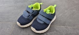 Sneaker Grösse 23
