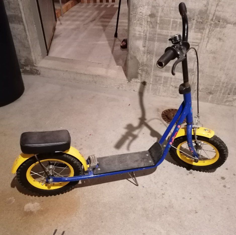 Veicoli per bambini: Kinder Trottinet – Usato da Uetliburg SG venduto da Foxhotel