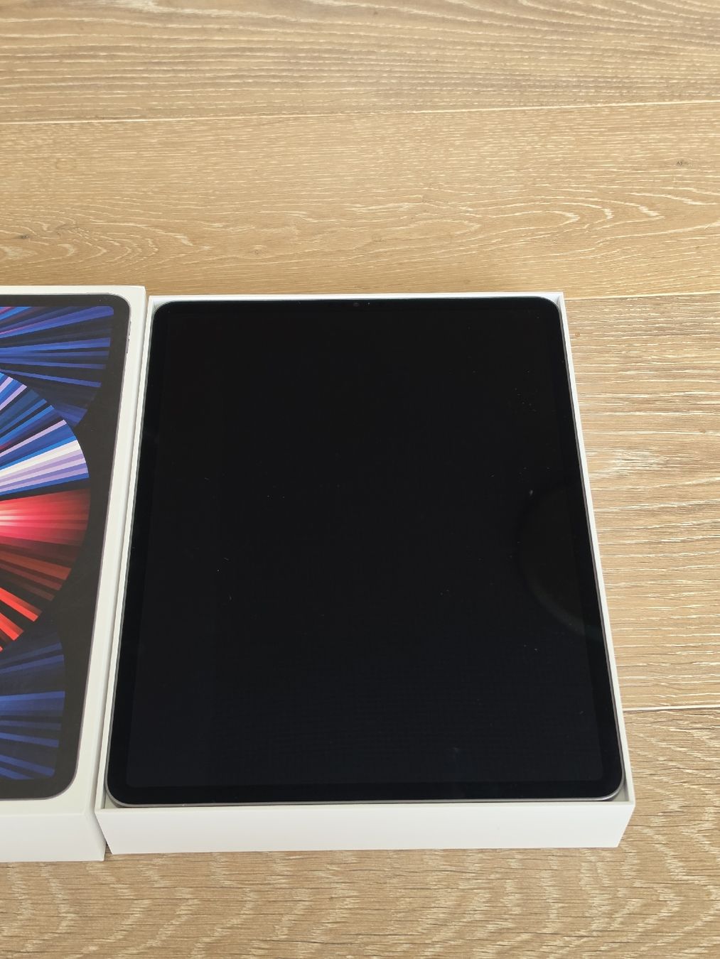 Apple Tablet PC: iPad Pro 12.9" 5th Generation M1 – Usato da Jona venduto da Tsei 2