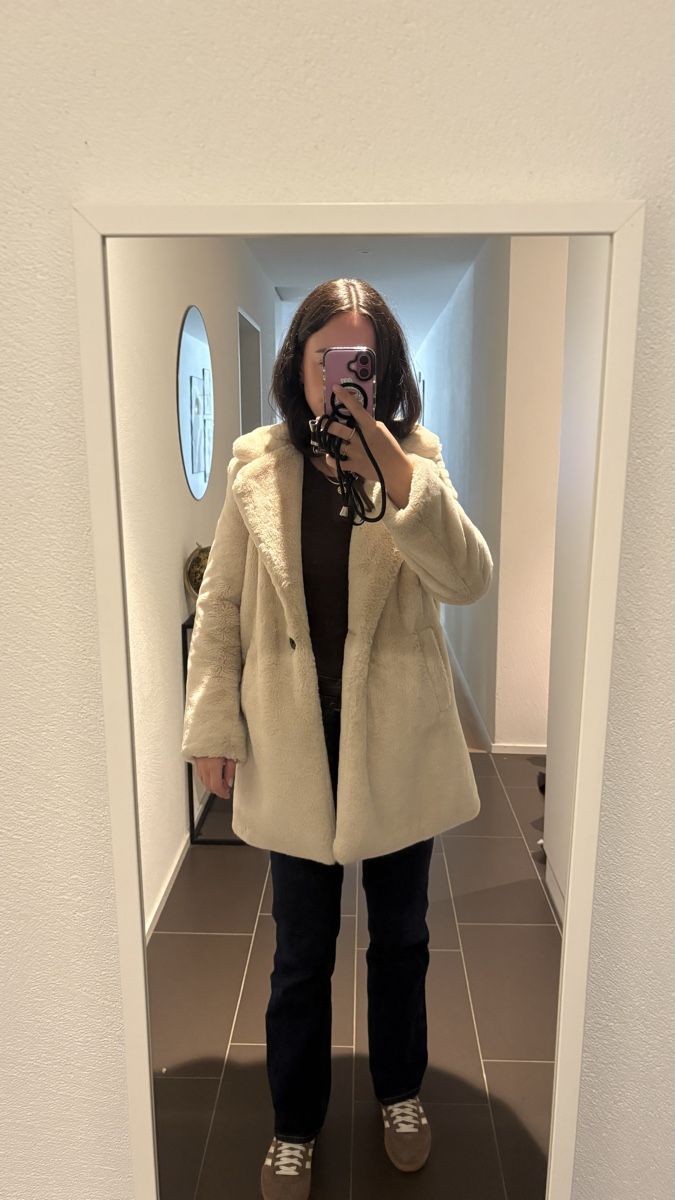Pull&Bear Cappotti: Winter Teddyfell Jacke – Nuovo (secondo la descrizione) da Zürich venduto da SandraF.