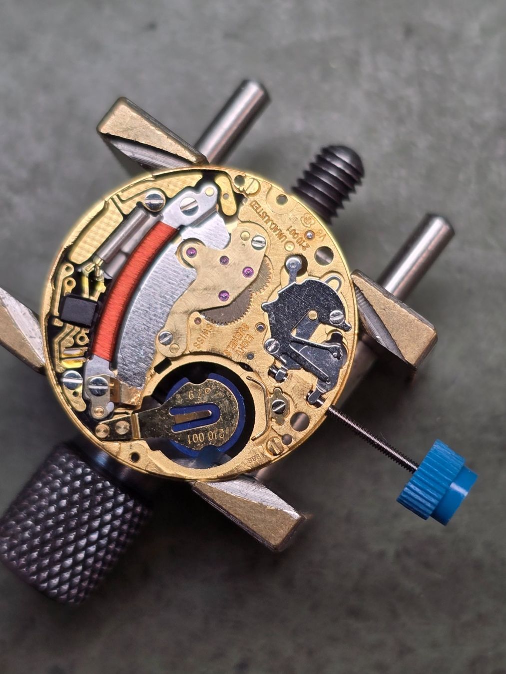 Eta Orologi: Mouvement ETA 210.001 Révisé – Usato da Tramelan venduto da Nirdan