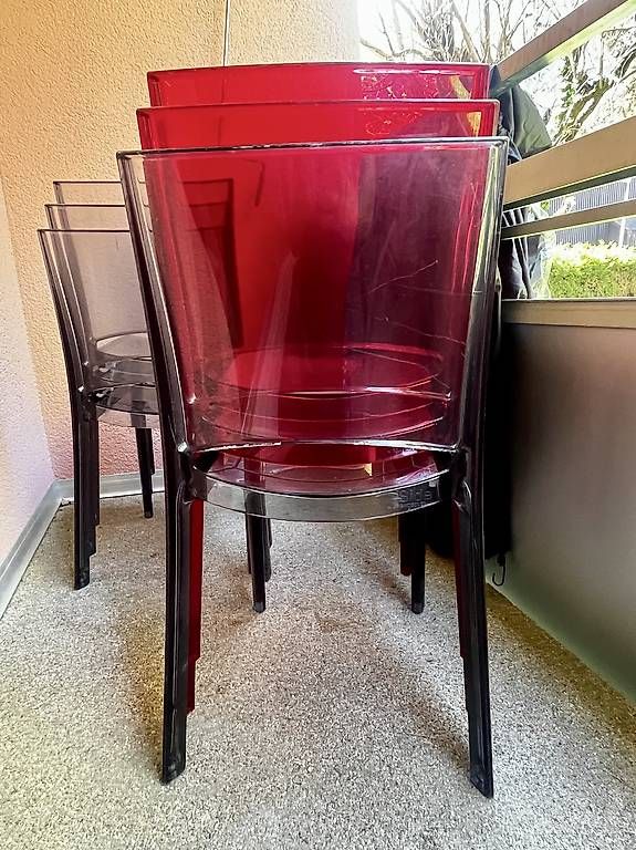 Sedie: Chaises transparantes exterieur – Usato da Martigny venduto da Fwilcox 1