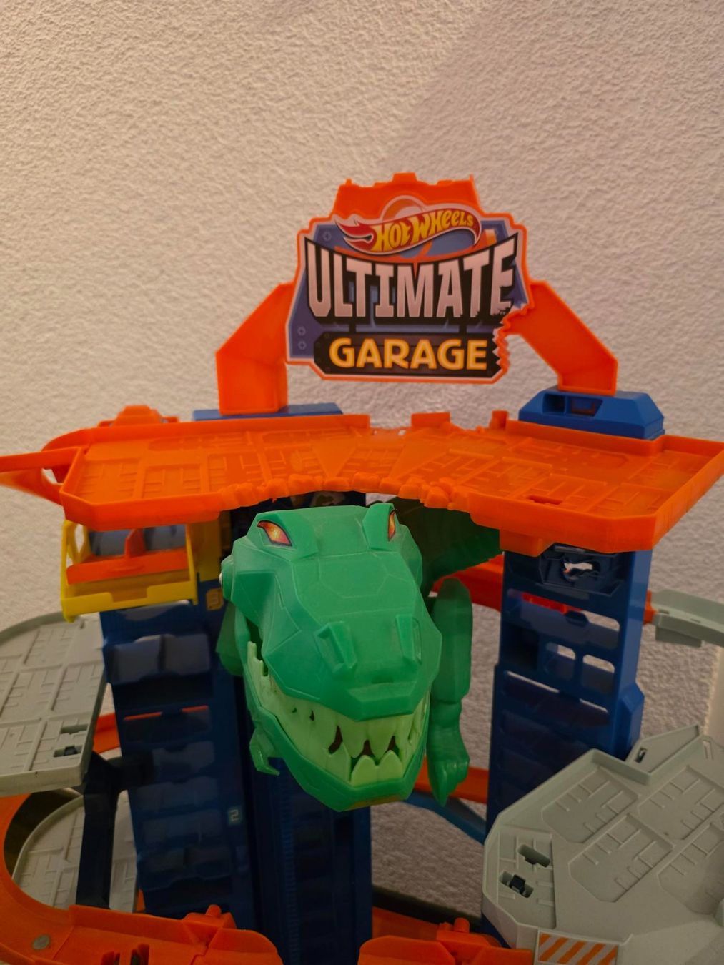 Hot Wheels Giocattoli: Hot Wheels Ultimate Garage – Usato da Stallikon venduto da Whitecrowe