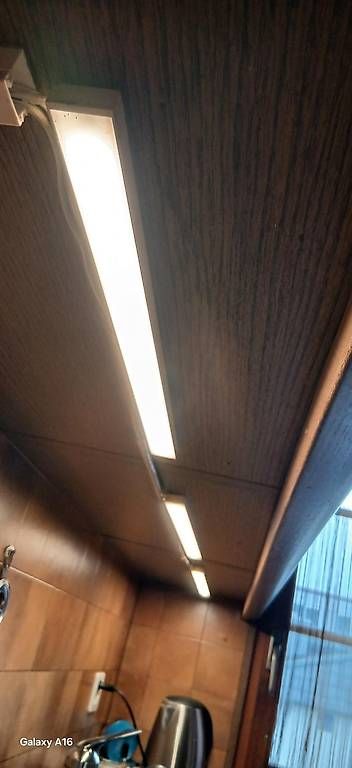 Lampade: LED-Lichtleiste  OMLOP  Dimmbar weiß, 40 cm – Usato da Wiedlisbach venduto da Hobby2