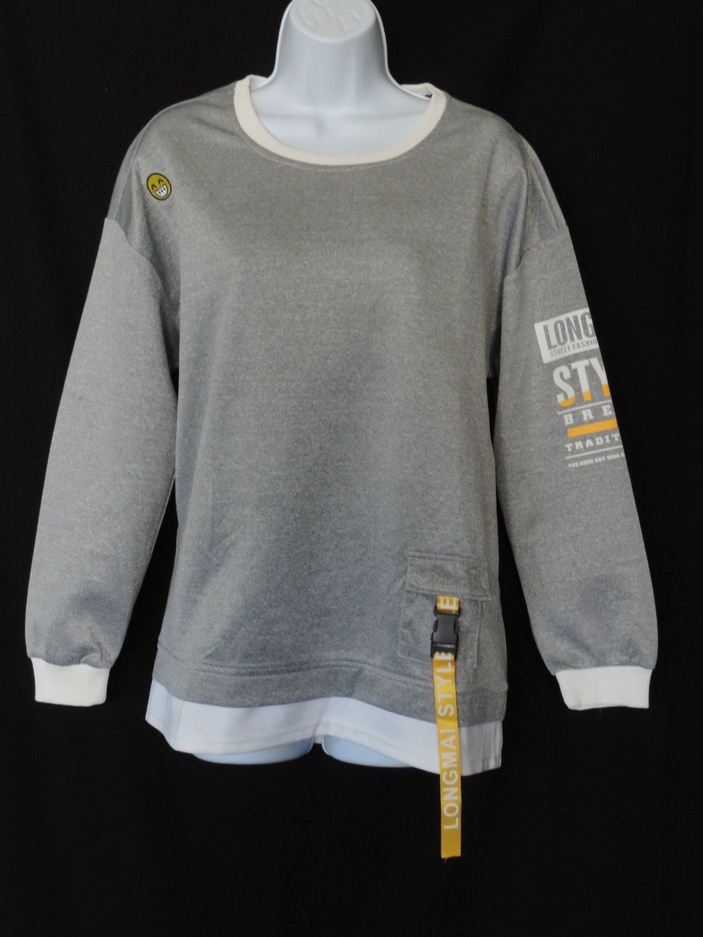 Maglioni & Felpe: pull Gris avec porte clef – Nuovo (secondo la descrizione) da Genève venduto da Axelle333 1