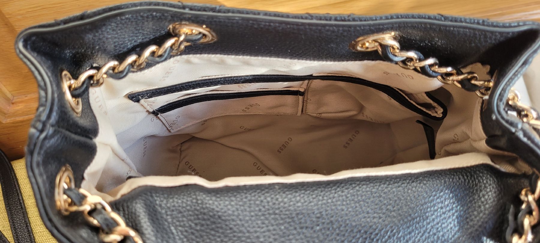 Guess Taschen für Damen: Neue Guess Top Handtasche – Neu und originalverpackt aus Mönchaltorf von Joka013 2