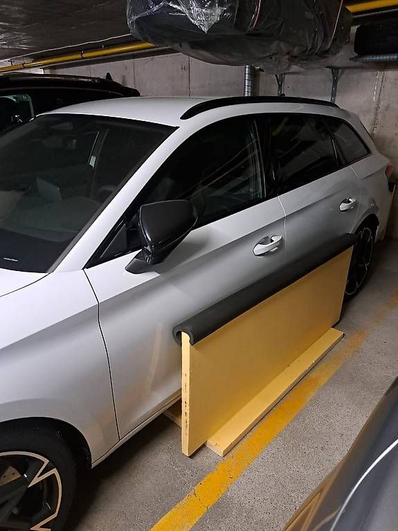 Accessori per altri veicoli: Rammschutz Auto Stellplatz, Garage, Türschutz – Usato da Samstagern venduto da Cobra-2030 1