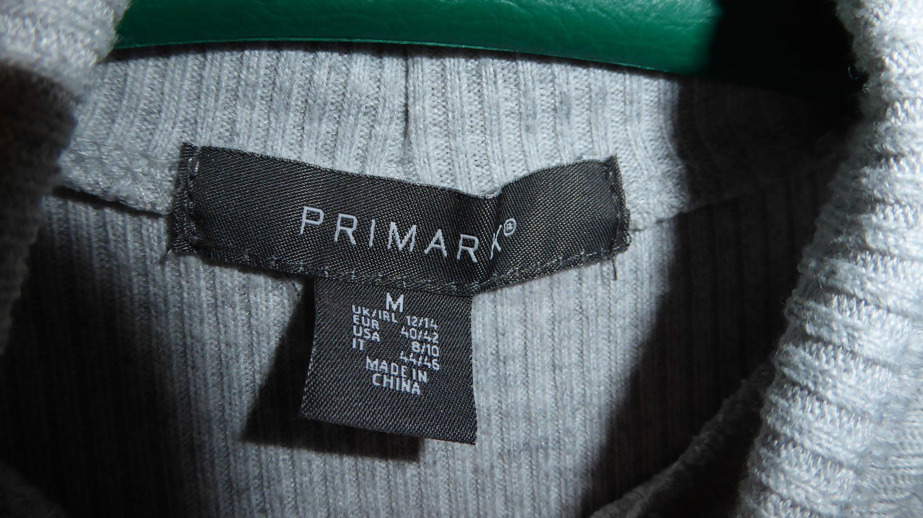 Top: Top Gr M  PRIMARK – Usato da Sargans venduto da Benziner 3
