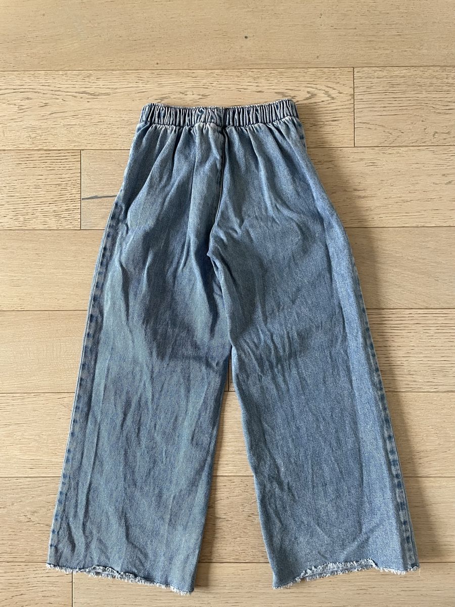 H&M Pantaloni: Wide leg Jeans Mädchen Gr.128 – Usato da Mies venduto da jul_f7rh 1