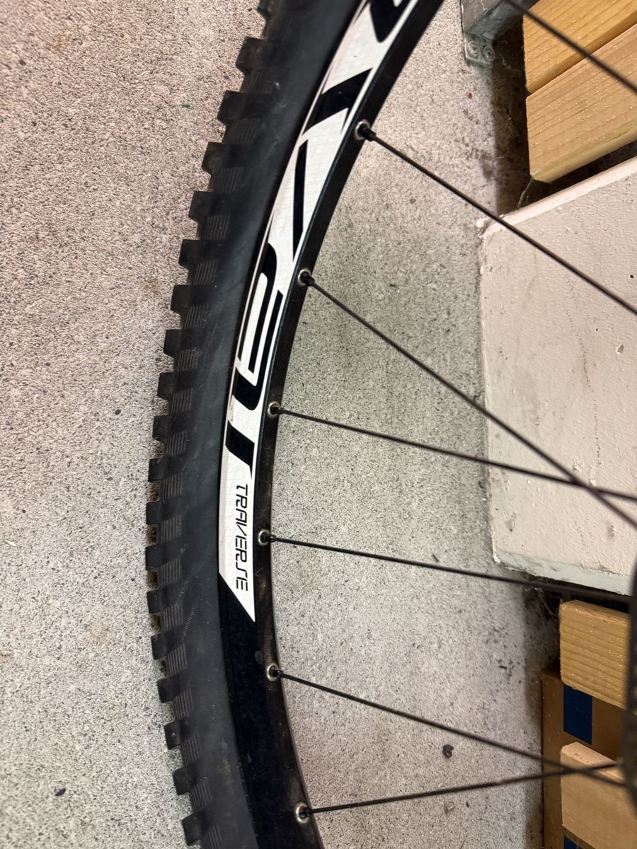 Mavic Pièces détachées: MTB Wheelset 26 Roval + Mavic  – D'occasion à Giswil par urr_7c5j 2