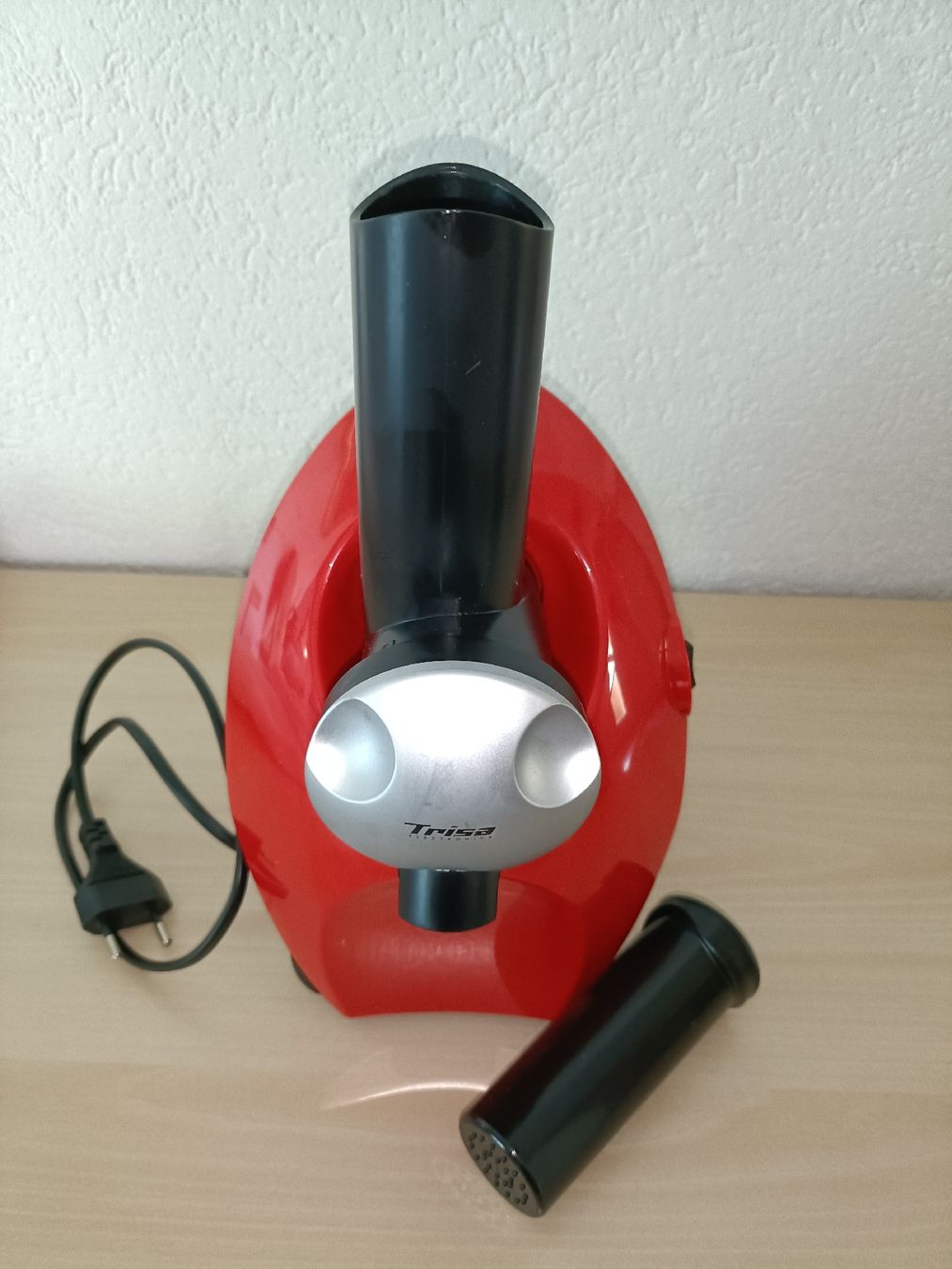 Trisa Elettrodomestici da cucina: TRISA SORBET MASCHINE TOP – Usato da Sargans venduto da Polifemo58 1