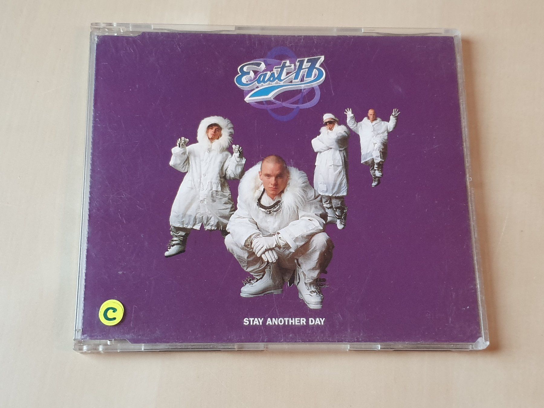 CDs: East 17 stay another Day – D'occasion à Stansstad par collectorsshop