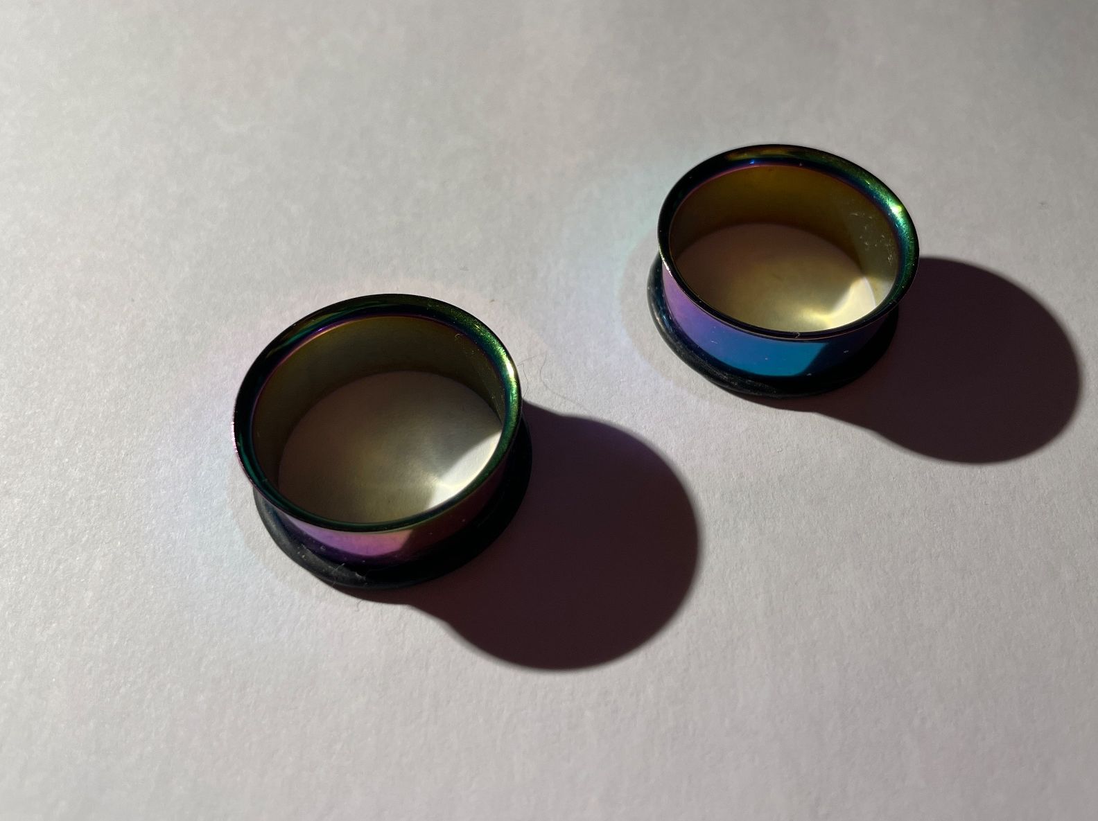 Orecchini pendenti & Orecchini a lobo: Metal Tunnel 22mm – Usato da Winterthur venduto da Siebeschloefer 1