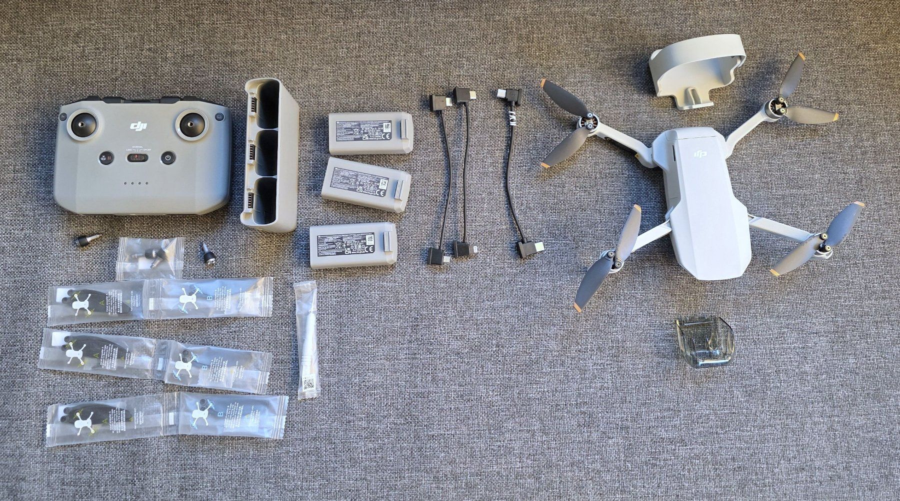 DJI Modellismo RC: DJI Mini 2 Fly More Combo Drohne – Usato da Baar venduto da eiszapfen 1