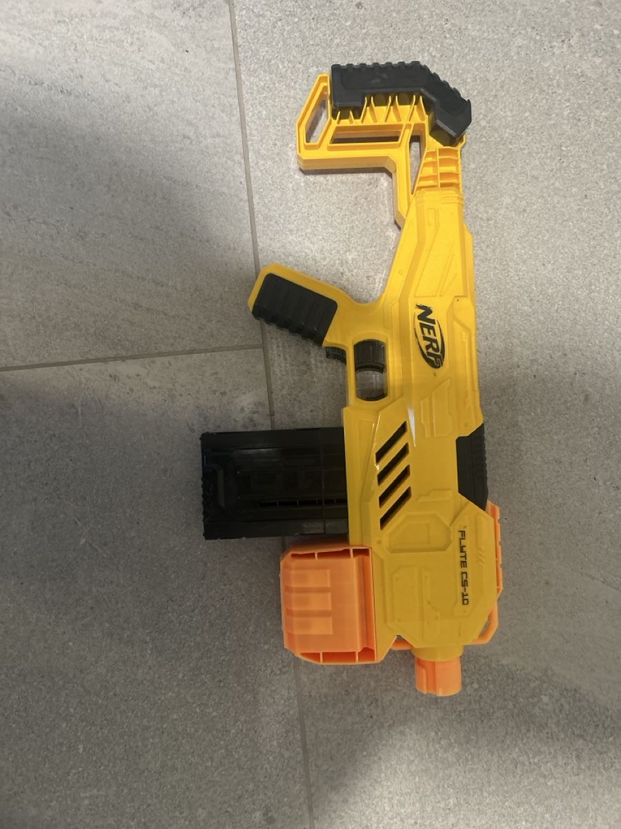 Nerf Giocattoli: Nerf gun mit magazin und akku – Usato da Fahrwangen venduto da qtechx
