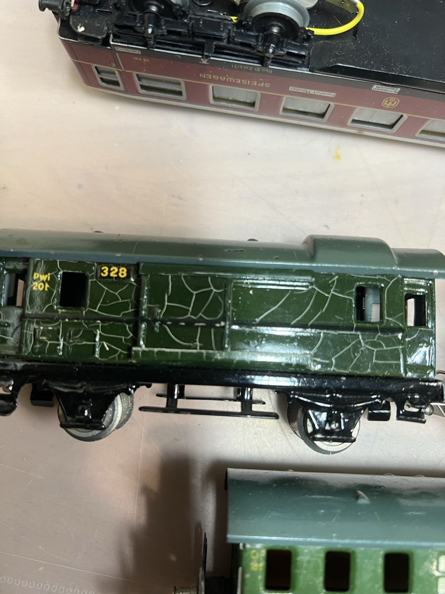 Märklin Modelleisenbahnen: Märklin Personenwagen – Gebraucht aus Dübendorf von Troggy 2